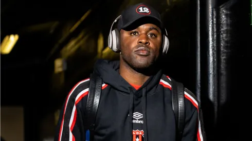 Joel Campbell apunta al extranjero.