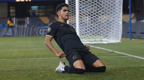 Luis Palma sentenció la clasificación de Honduras.