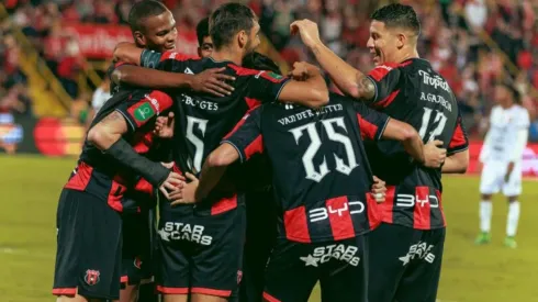 Alajuelense avanza por un mundialista.