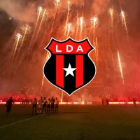 “Negociaciones avanzadas”: Alajuelense acelera por el refuerzo bomba que llegaría desde Europa para romper el mercado de fichajes
