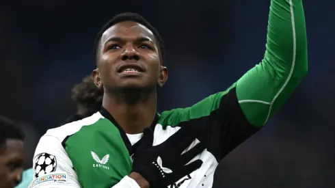 Lo confirman en Europa: Jeyland Mitchell recibió la notificación que no quería escuchar en Feyenoord