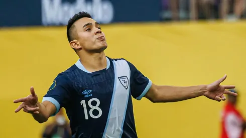 “Es el elegido”: Óscar Santis recibe el mensaje internacional que impacta en Guatemala