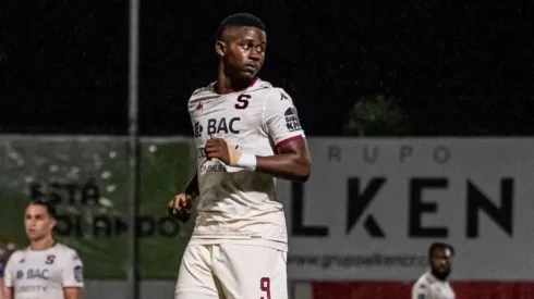 Gustavo Herrera está triste por su presente.