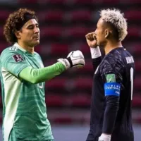 Mientras Keylor Navas gana 2 millones de dólares por ser la figura de Pumas, esto le ofrecieron a Memo Ochoa para volver a la Liga MX a los 40 años