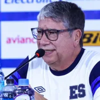 “Se pasó de página”: Bolillo Gómez toma dura decisión con una figura de El Salvador camino al Mundial 2026