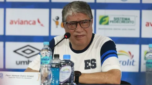 Bolillo Gómez dejó muchas cosas claras para el partido entre El Salvador y Guatemala.