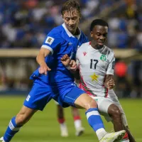 Fuerte denuncia contra El Salvador: el entrenador de Surinam acusa racismo y expone a La Selecta una sanción de la FIFA