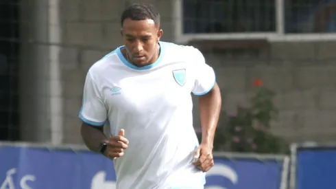 Nathaniel Méndez-Laing pone en vilo a Guatemala con un mensaje de despedida.