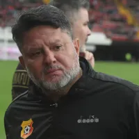 Conflicto en puerta: Jafet Soto recibe un problema inesperado en Herediano que podría costarle millones