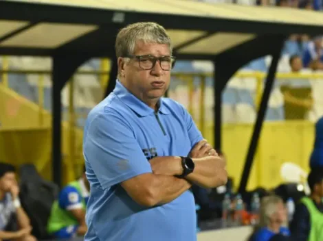 Preocupación máxima en El Bolillo Gómez: Se lesiona una de las figuras de El Salvador