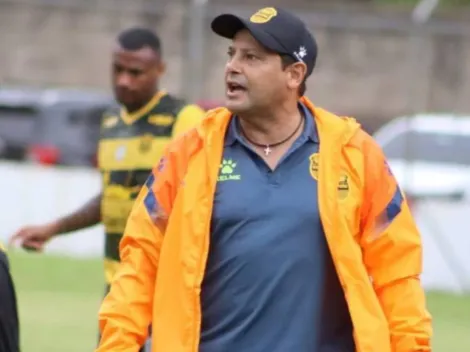 Jeaustin Campos pone en aprietos a Miguel Herrera