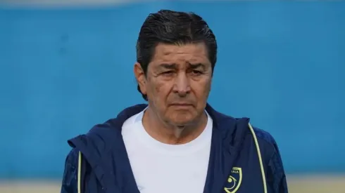 Luis Fernando Tena en alerta por la situación de uno de sus jugadores