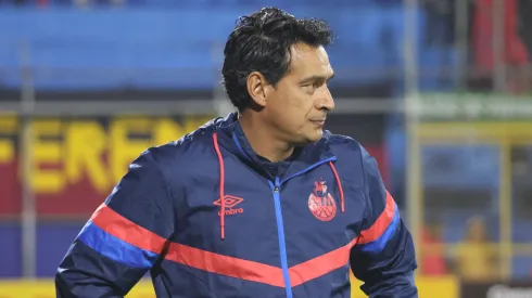 Mario Acevedo tendrá unos días agitados en Municipal