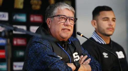 El Bolillo tendrá que encontrar una solución para El Salvador