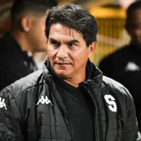 Llega desde el extranjero: el refuerzo que espera Vladimir Quesada ya pone rumbo a Saprissa