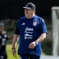 Mientras en Costa Rica hay máxima presión por el clásico, el Piojo Herrera admite ante toda Honduras su punto más débil: “No lo tengo”