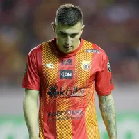 Lejos de Costa Rica: Fernán Faerron confirma la noticia que cambia su futuro tras la salida de Herediano