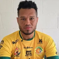Rolando Blackburn se topa con su primer inconveniente en su regreso al futbol de Guatemala