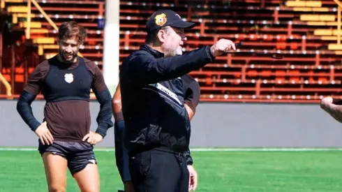 Jafet Soto explotó contra un ex Herediano. (Foto: Herediano)