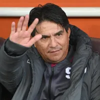 Erick Lonnis lo trajo a Saprissa, pero Vladimir Quesada no lo quiere y se quedaría fuera del clásico con Alajuelense: “Creí que estaban enterados”