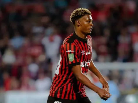 Conmoción en Alajuelense: el estado de salud de Parkins