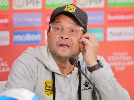 Jeaustin Campos lo marginó, llegó como figura a su siguiente equipo y ahora salió por la puerta de atrás