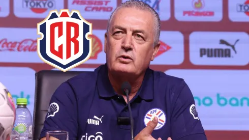 Gustavo Alfaro con la Selección de Paraguay