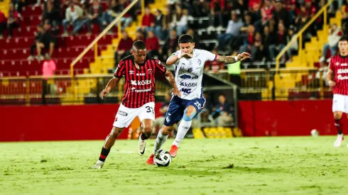 Cartaginés y Alajuelense empataron sin goles. (Foto: La Nación)