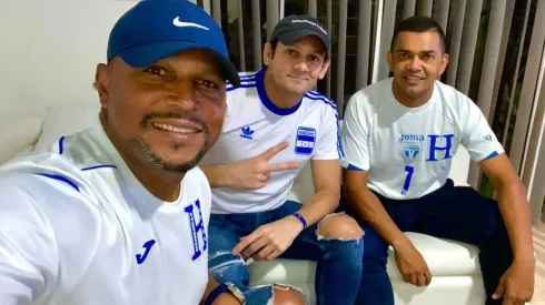 Carlos Pavón y Amado Guevara son grandes leyendas del fútbol de Honduras.