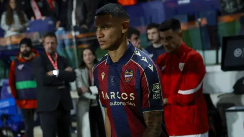 Kervin Arriaga vive momentos de tensión con el Levante de España.