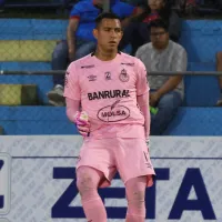 La misteriosa lesión de Kenderson Navarro que lo ha dejado fuera de la fase final del Apertura 2025 con Municipal