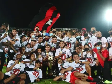 Ganó la 30 en Alajuelense y firmó con un rival directo de la Liga