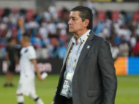 Luis Fernando Tena recibe su primer problema para iniciar su segundo proceso con la Selección de Guatemala