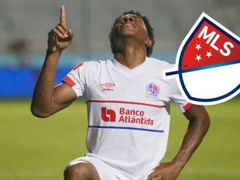 Giro inesperado: Dereck Moncada toma una decisión que impacta a todo Olimpia y el club que dejó plantado