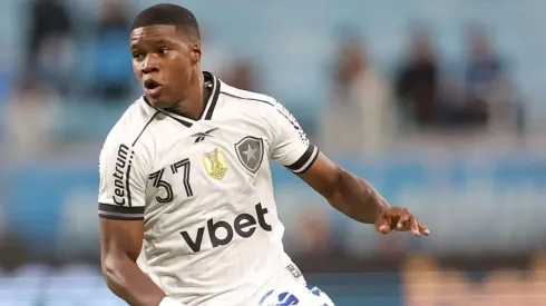 Kadir Barría rompió el silencio en Botafogo.