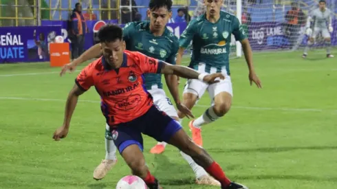 coloniales y rojos tienen su primer duelo de la final