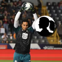 Esposa de un exfutbolista de Saprissa destroza a Esteban Alvarado por sus errores ante Alajuelense