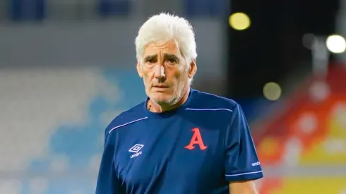 Alianza acelera por un fichaje extranjero para el 2026.