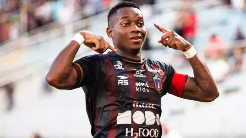 El panameño tendrá nuevo club.