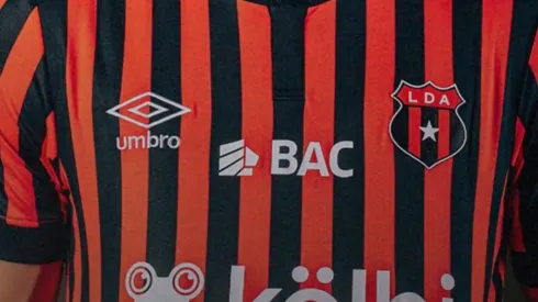 Desde Alajuelense quieren a este delantero.