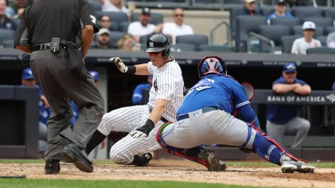 Bñue Jays de Toronto abre serie de visita a Yankees en Nueva York este martes.
