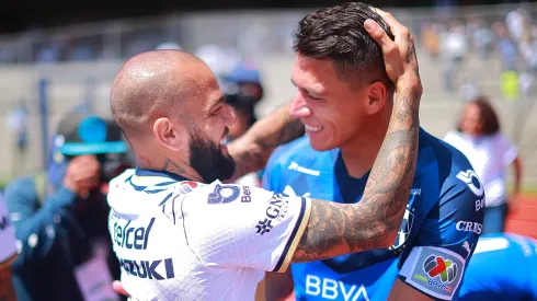 Dani Alves confesó que el jugador mexicano no crece por su falta de ambición | Getty Images.
