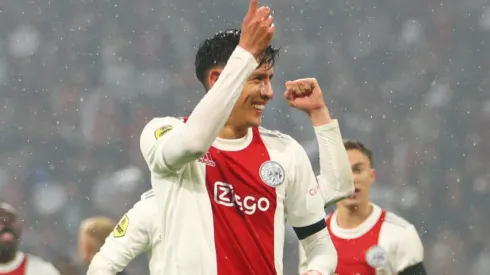 DT del Ajax halaga a Edson Álvarez | Getty Images.
