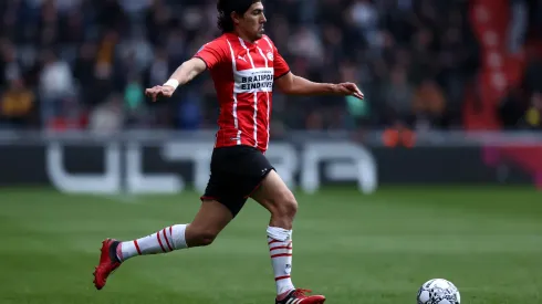 Erick Gutiérrrez fue titular con el PSV. | Getty Images
