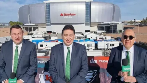 Televisa mandó a los Tres Amigos al Super Bowl 2023 | adevaldes 

