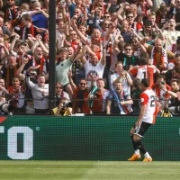 ¡Lo adoran! La afición del Feyenoord COREÓ el nombre de Santi Giménez | VIDEO