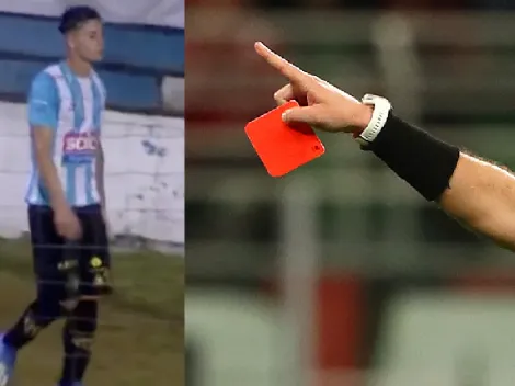 Futbolista profesional se baja el short y orina en PLENO PARTIDO | VIDEO