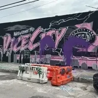 ¡VERGONZOSO! Fanáticos vandalizaron mural de Lionel Messi en Miami