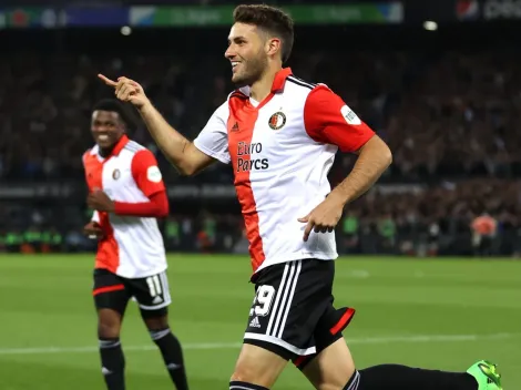 Santi Giménez dio CÁTEDRA de futbol ante el Ajax | VIDEO