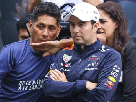 Checo Pérez se burla a Max Verstappen y le marca GOLAZO | VIDEO